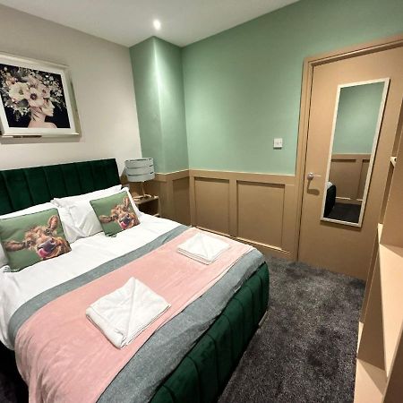 Strawberry Fields Suite By Sasco Apartments Blackpool Buitenkant foto