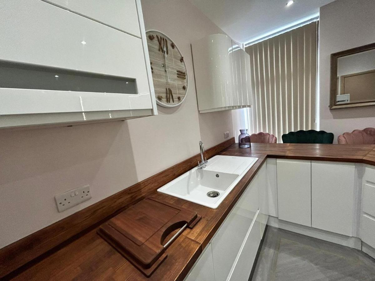 Strawberry Fields Suite By Sasco Apartments Blackpool Buitenkant foto