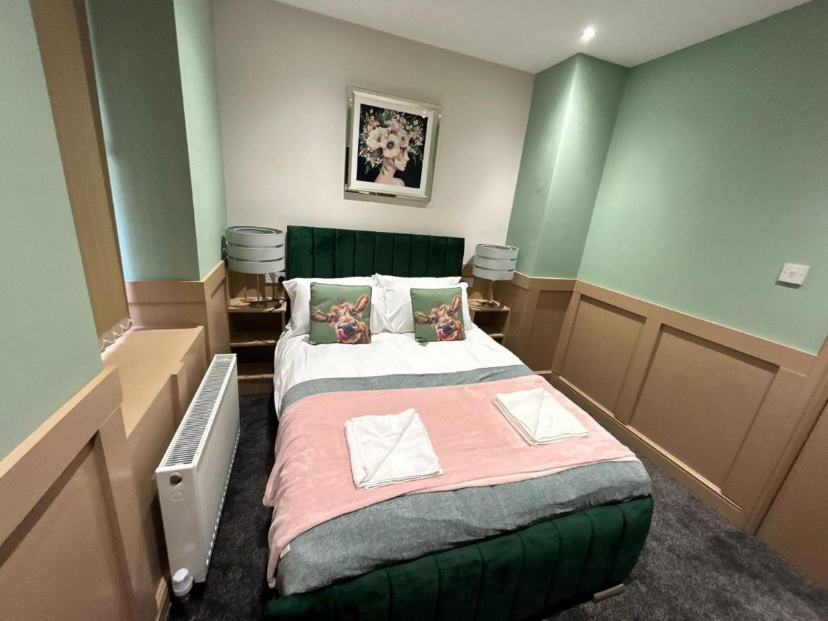 Strawberry Fields Suite By Sasco Apartments Blackpool Buitenkant foto
